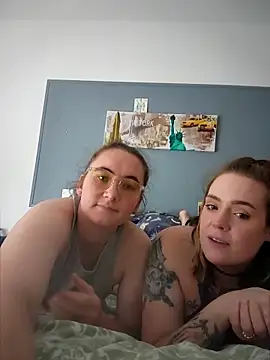 AndHerXO webcam