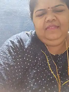 tamilthanushri webcam