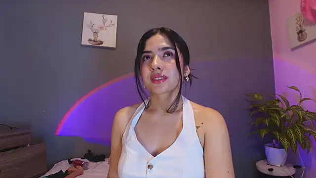 adara_johnson__ webcam