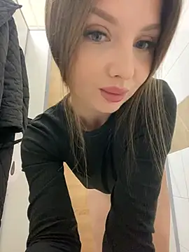 krismagnoly - KrisMagnoly's free webcam - UK Sex Cams