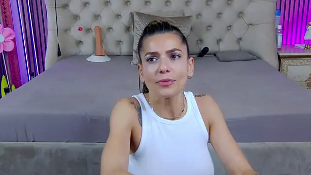 PlayfulShow webcam