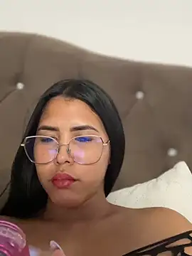 alysson_18 - Offline