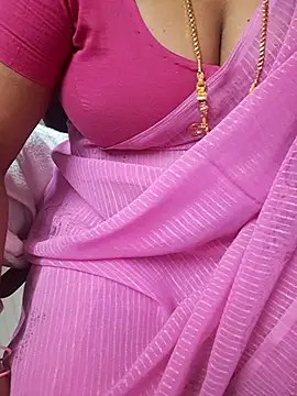 tamil_ammani (F milf) - Boobs show😜😜😝🥰🔥🔥🔥