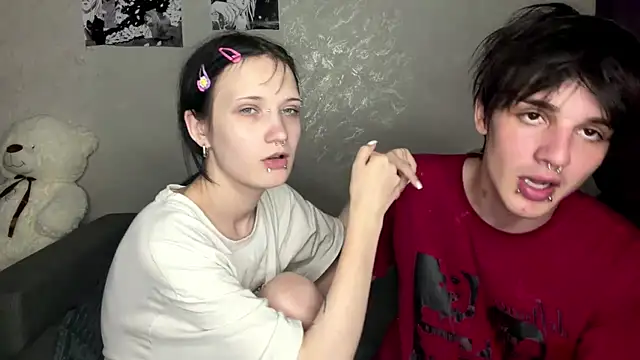altycouple (G teen) - show boobs