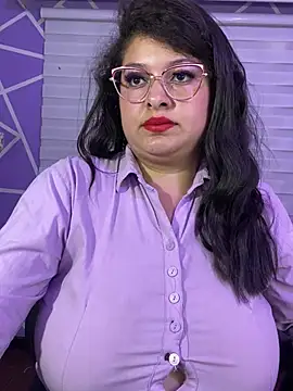 MiiaaJoness