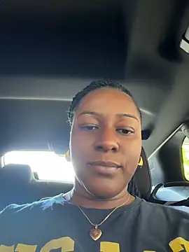 GirthGoddessCoco webcam