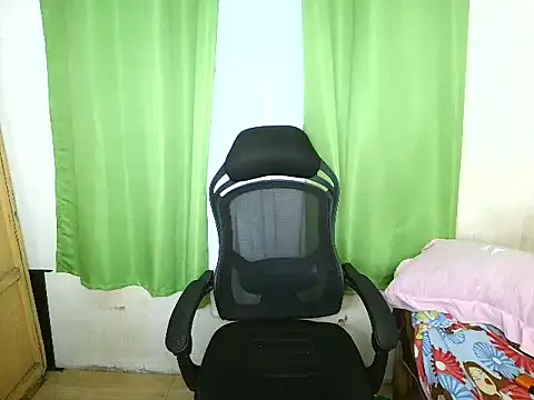 xLickme24 webcam