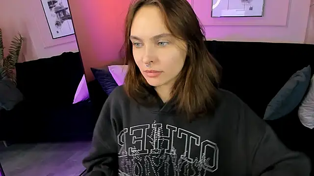 ChloeSunny webcam