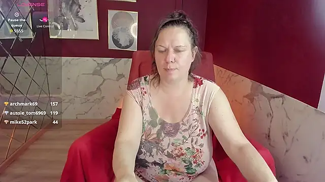 KellyPerfection webcam