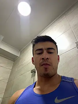 chris_clarck (M young) - Toy control x 2 minutes🥵🥵