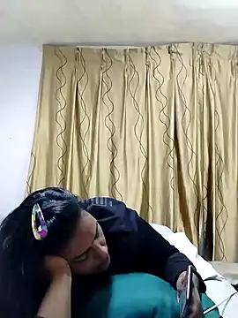 Foxybaby420 live sex cam