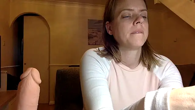 ElizabethArden42- webcam