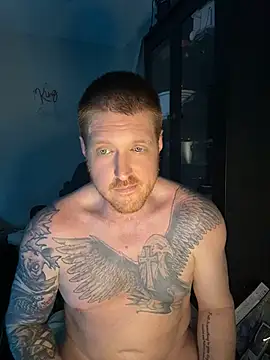 CloudyKingG Live Webcam on Stripchat