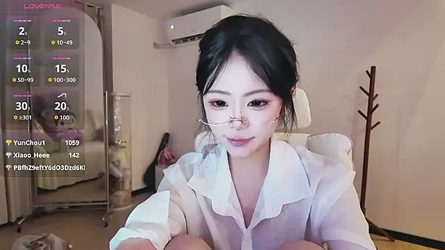 Jolie-22 webcam