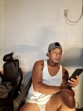 Felix_Asher