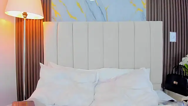 Victoria_Guzman webcam