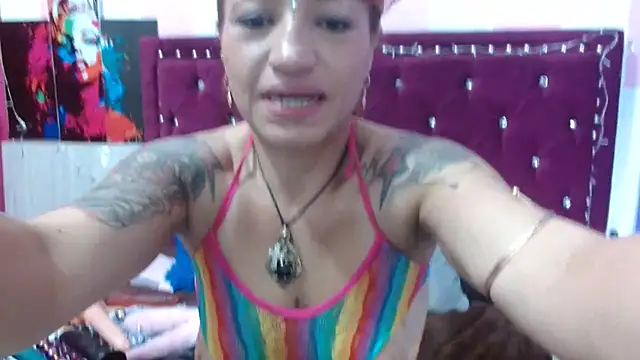 veronicaqueenxxx (Ask my age) - JUGUETE NUEVO AMOR,, UN PLUG MUY EXITANT