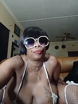 Gucci_Bx live sex cam