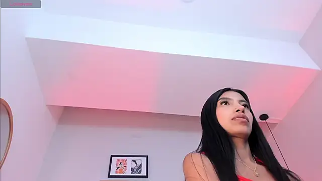 Tiffany_Low webcam