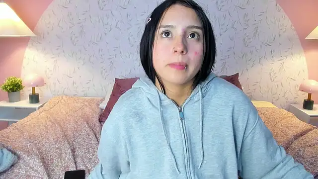 Leah_Brm webcam