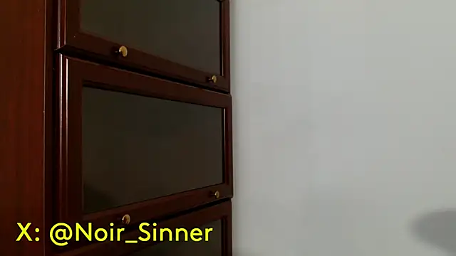 sinnernoir (M mature) - naked