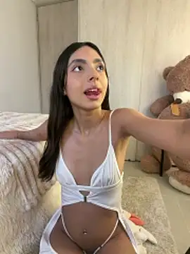 zaraluuv (F young) - Play with my tits in your face 🌸🌸