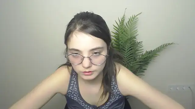 sun_shine__ - Sun_Shine__'s free webcam - UK Sex Cams