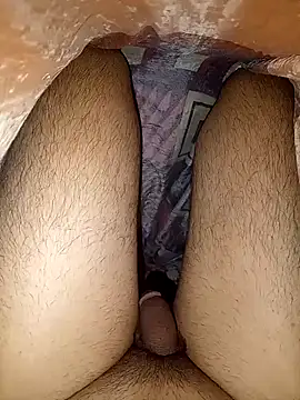 Sameerbottomtop webcam