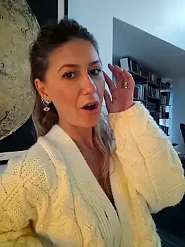 celynaross (Ask my age) - Ocean Squirt