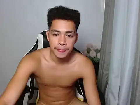 curlyasian_njxx (M twink) - public cum show
