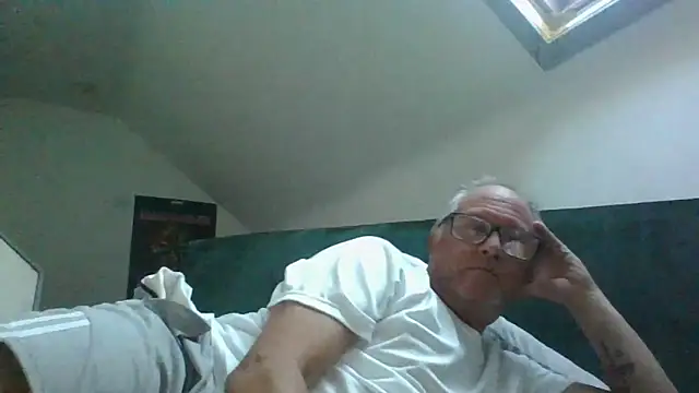 naughtygrandad1 (M grandpa) - LETS GET NAKED AND HAVE FUN
