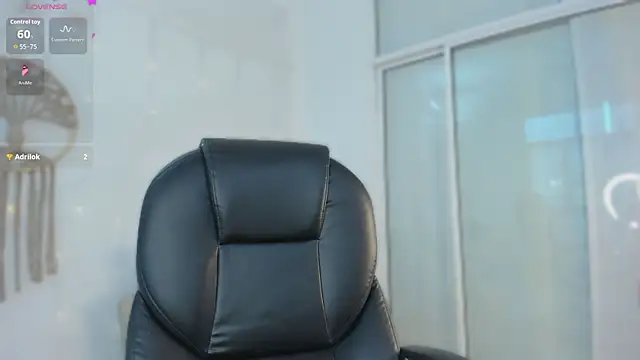 Ginni_charlotte webcam