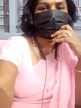 Miss-Maggi webcam