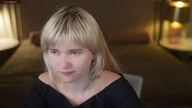 Ava_kiss054 webcam