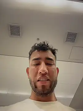 liam_bronw webcam