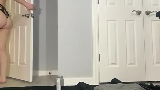 BDSM_BoundinSilence webcam