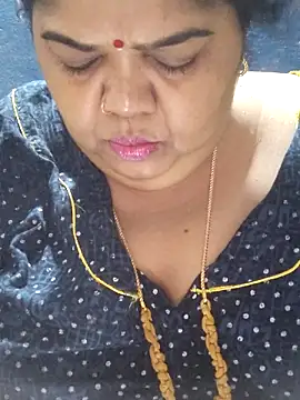 tamilthanushri webcam