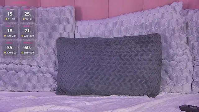 OlliviaRoss webcam