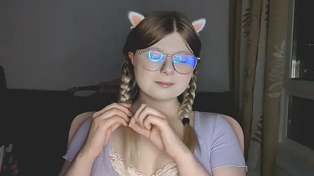 YukiBlush webcam