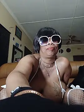 Gucci_Bx webcam