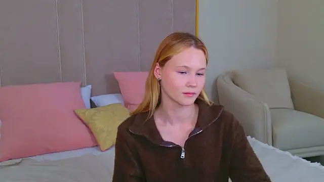 AmeliRoyse webcam