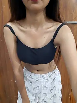 Pretty_Little_Babyy webcam