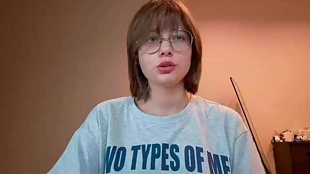 ExitedTroth webcam