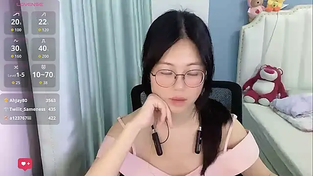 Luna-666 webcam
