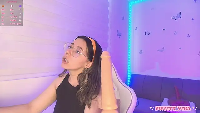 sweettvera - Sweettvera's free webcam - UK Sex Cams