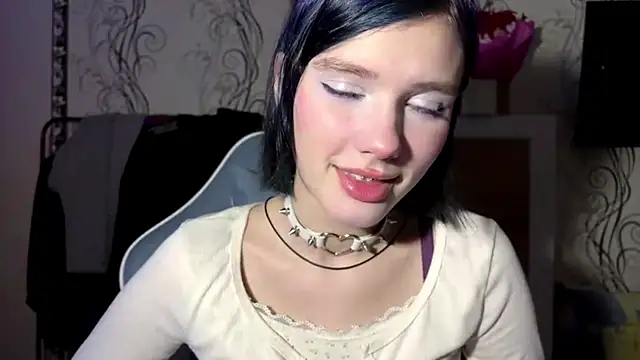 MinnieMoonie webcam stripchat model stream image