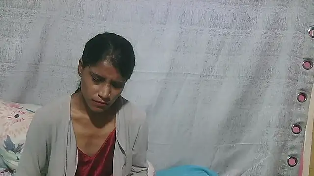 SexyIndianSky69 webcam