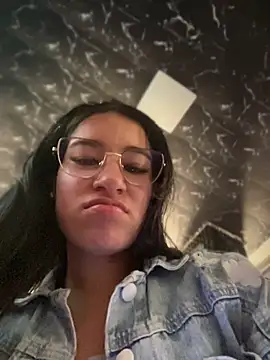 Miss_Klohe webcam