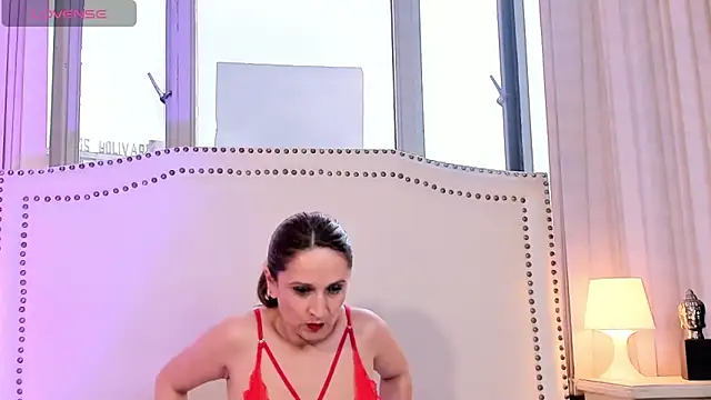 Charlote_Harper webcam