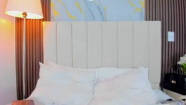 Victoria_Guzman webcam